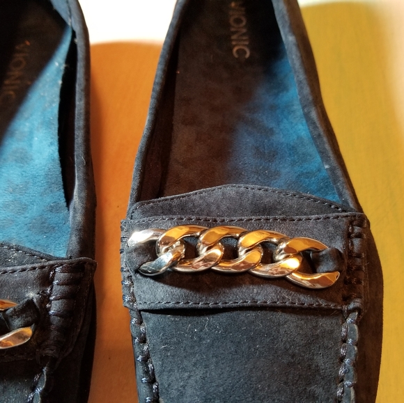 Vionic Loafers 🥿 - Picture 4 of 11
